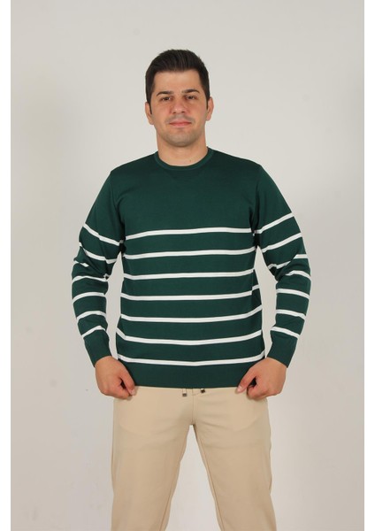 3004 O Yaka Çizgili Kazak