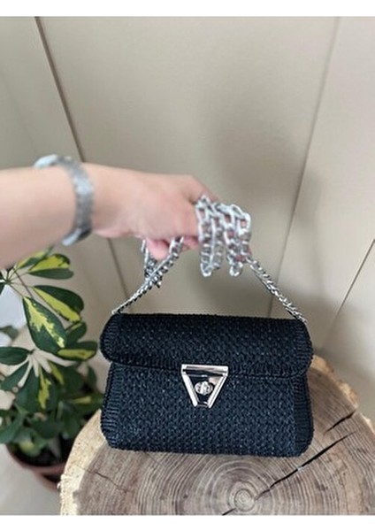 Belek - Simli Siyah Çanta Örgü Kiti 45X21 (Çanta Zinciri, Kanvas, Simli No.4 200 gr Ip, Kilit, Iğne) modelleri