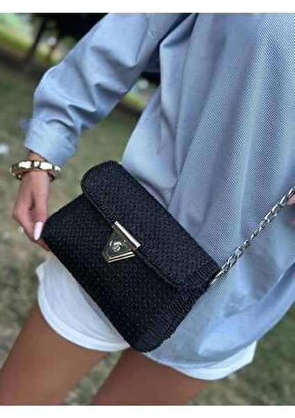 Belek - Simli Siyah Çanta Örgü Kiti 45X21 (Çanta Zinciri, Kanvas, Simli No.4 200 gr Ip, Kilit, Iğne)