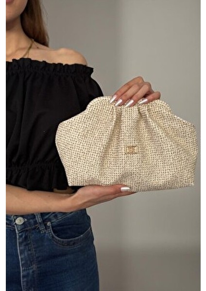 Kadın Krem Hasır Görünümlü El ve Omuz Askılı Clutch Çanta fiyatları