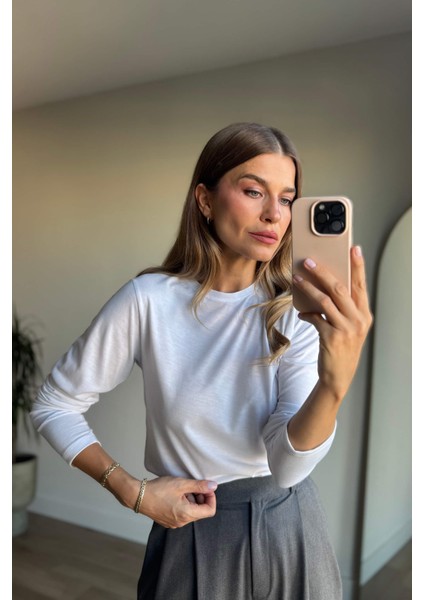 Beyaz Bisiklet Yaka Premium Bluz