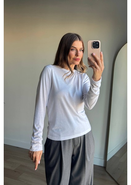 Beyaz Bisiklet Yaka Premium Bluz fiyatları