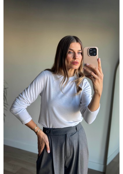 Beyaz Bisiklet Yaka Premium Bluz modelleri