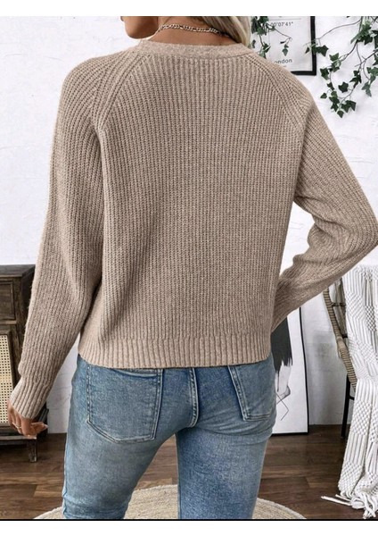 Uzun Kollu Dokuma Detaylı V Yaka Düğmeli Model Triko Hırka modelleri