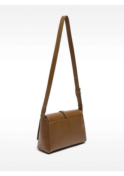 Mıknatıslı Kapaklı Çapraz Çanta modelleri