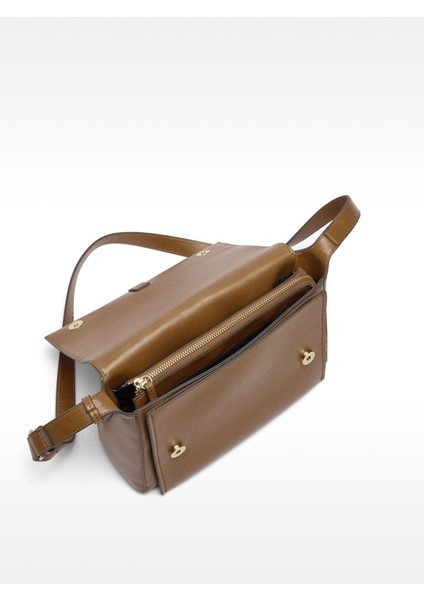 Mıknatıslı Kapaklı Çapraz Çanta fırsatları