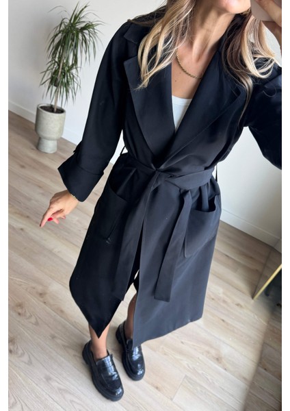 Siyah Astarlı Kuşaklı Kol Kemerli Trençkot indirimleri