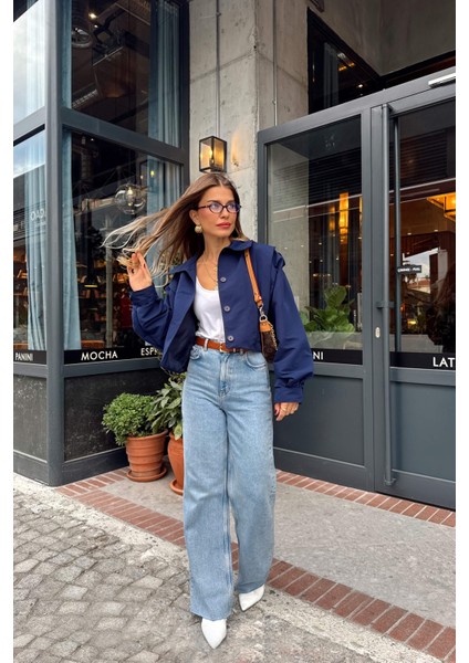 Lacivert Pile Detaylı Astarlı Ceket fırsatları