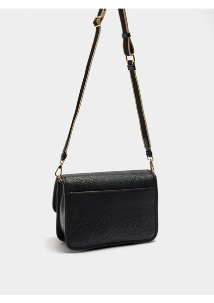 Kapaklı Dokulu Çapraz Çanta modelleri