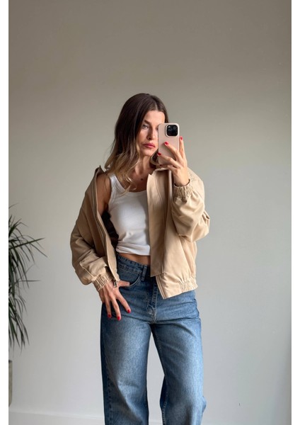 Bej Beli Lastikli Fermuarlı Astarlı Su Geçirmez Bomber Ceket modelleri