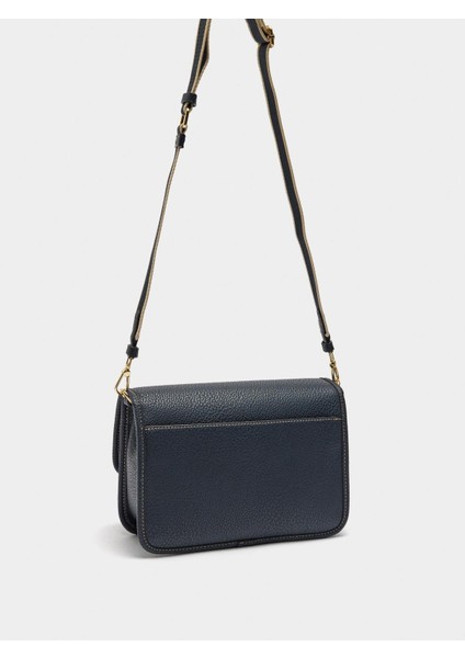 Kapaklı Dokulu Çapraz Çanta modelleri