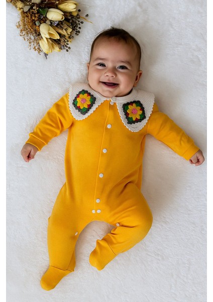 Tuembaby %100 Pamuklu Çiçek Örgü Yaka Patikli Kız Bebek Tulum