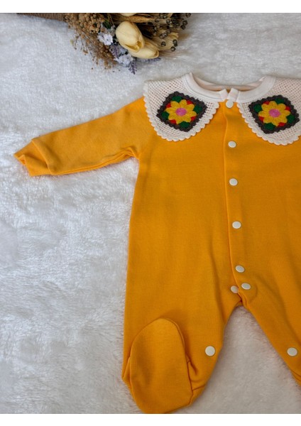 Tuembaby %100 Pamuklu Çiçek Örgü Yaka Patikli Kız Bebek Tulum modelleri