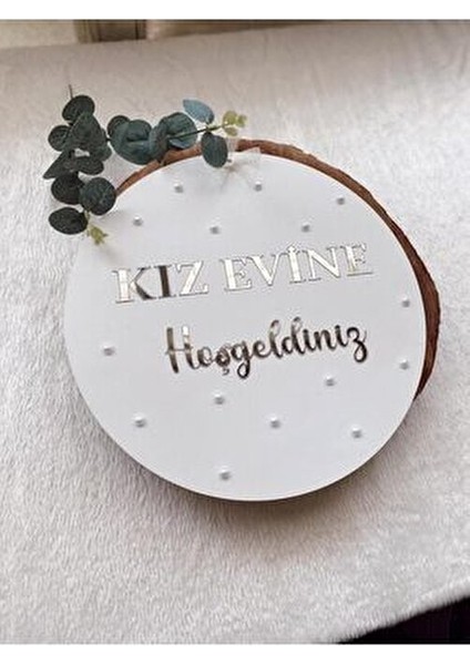 Kız Evine Hoşgeldiniz Gold ve Gümüş Pleksi Inci Detaylı indirimleri