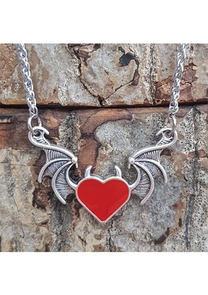 Zincirli Yarasa Kanatlı Kalp Kırmızı Kolye