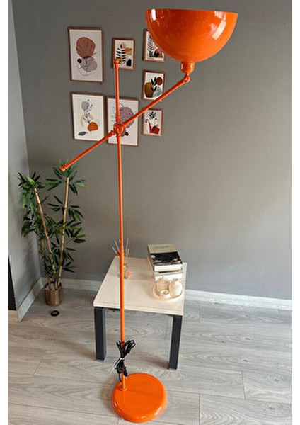 Turuncu Lambader Hareketli Başlık Modern Dekoratif Metal Oturma Odası Çalışma Odası Zemin Lambası indirimleri