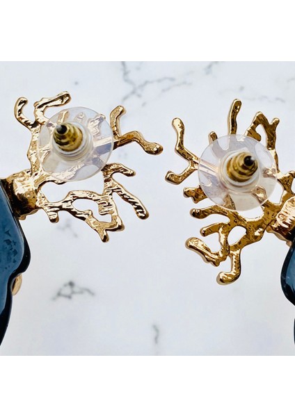 Altın Renk Yeşil Taşlı Tasarım Akrilik Istiridye Küpe indirimleri