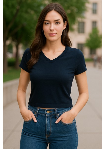 V Yaka Siyah Modal Kumaş Kadın Crop fiyatları