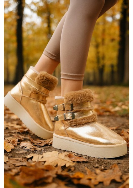 Çift Tokalı Kalıntaban Kadın Bot