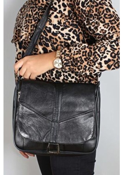 Kadın Deri Postacı Çanta