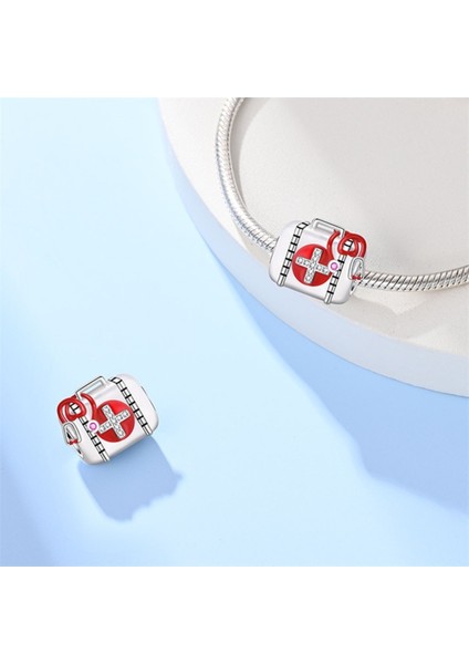 Ilk Yardım Çantası Charm fiyatları