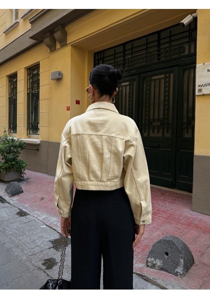 Çift Cep Denim Crop Ceket indirimleri
