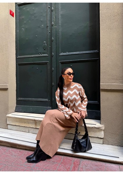 Zigzak Desenli Kazak ve Elbise Triko Takım indirimleri