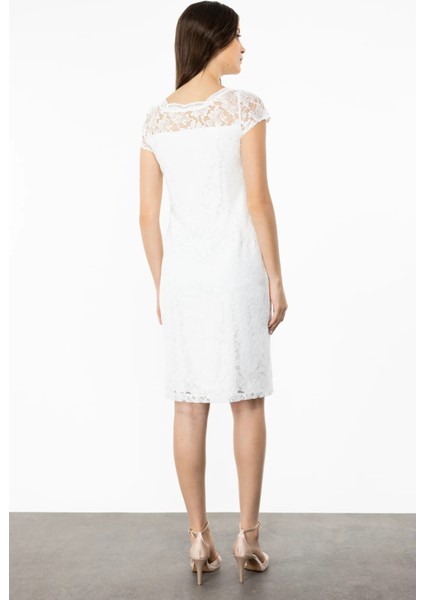 Kadın Sıfır Yaka Dantel Elbise 4056 Ekru fırsatları