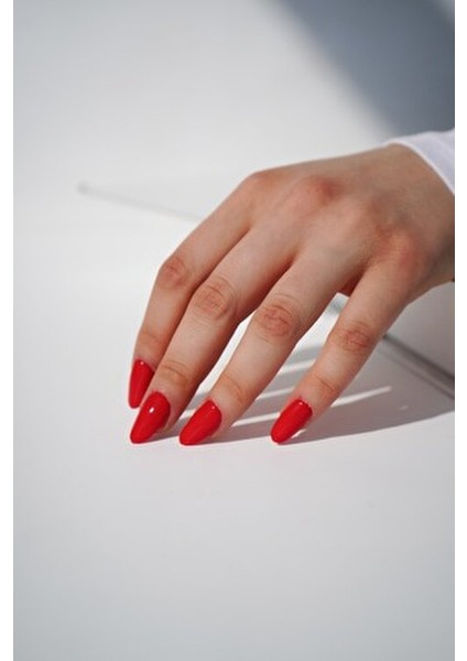 Takma Tırnak Seti 24 Adet Farklı Desen ve Renk Seçenekleri ile Zararsız Yapıştırıcı indirimleri