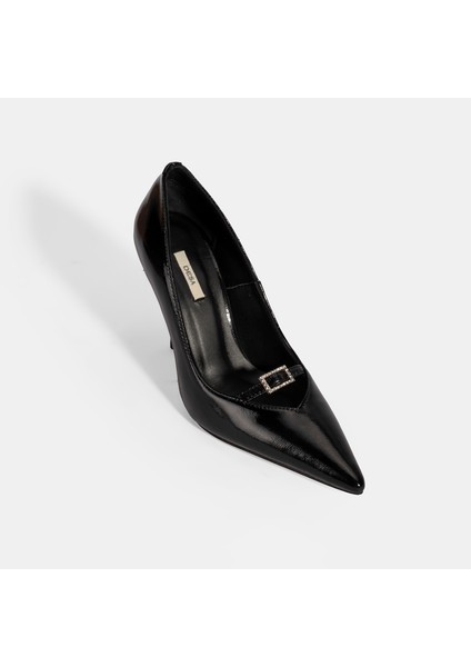 Kadın Siyah Taşlı Toka Detaylı Rugan Topuklu Abiye Ayakkabı indirimleri