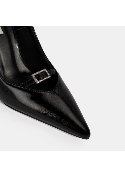 Kadın Siyah Taşlı Toka Detaylı Rugan Topuklu Abiye Ayakkabı