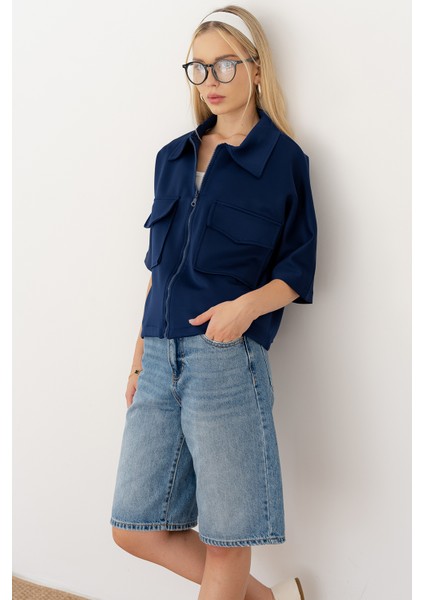 Kadın Scuba Kumaş Fermuarlı Ceket – Yapılandırılmış & Günlük Stil