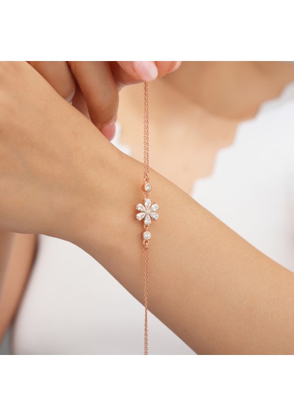 925 Ayar Rose Kaplama Zirkon Taşlı Çiçek Gümüş Bileklik