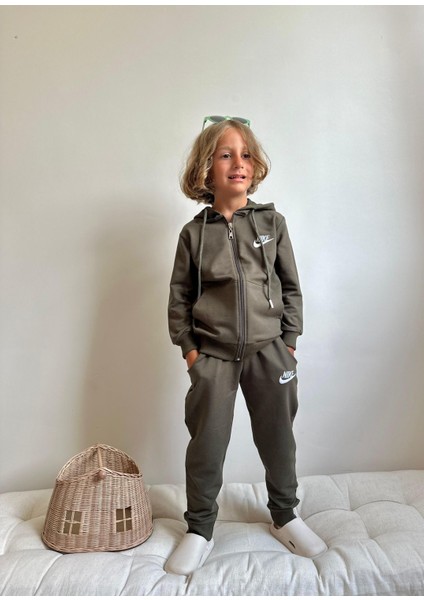 Garson Boy Baskılı Kapüşonlu Fermuarlı Sweatshirt-Eşofman Altı Mevsimlik Erkek Çocuk Takım modelleri