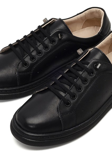 Kadın Siyah Bağcıklı Deri Sneaker 25AFD501418