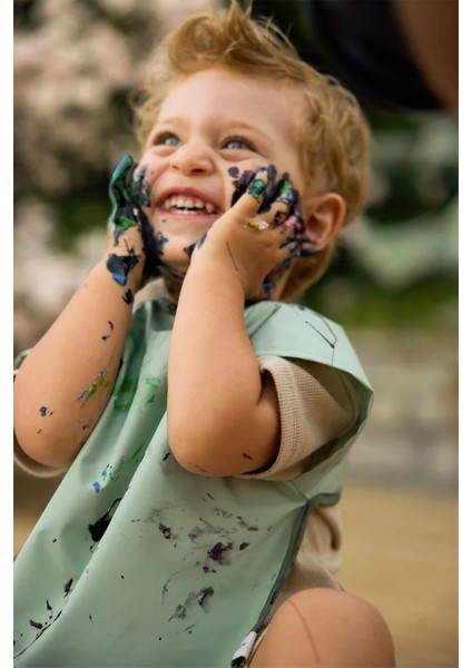 Kısa Kollu Su Geçirmez Bebek Mama ve Oyun Önlüğü indirimleri