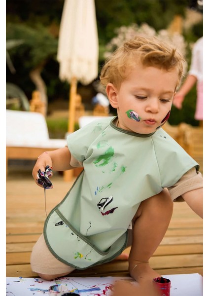 Kısa Kollu Su Geçirmez Bebek Mama ve Oyun Önlüğü