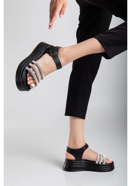 Lalen Siyah Kemerli Sandalet