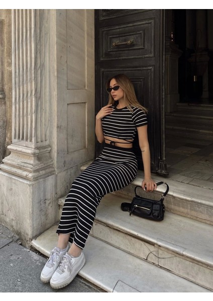 Çizgili Etekli Takım Siyah S3609