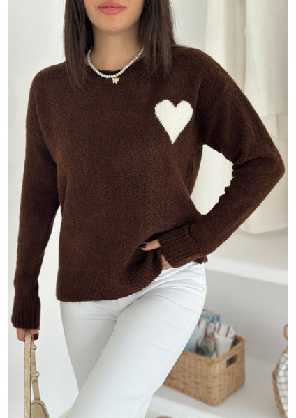 Kadın Kalpli Kalın Triko Kazak – Oversize & Minimal Romantik Stil fırsatları