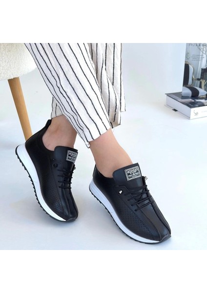 Fiert Siyah Cilt Bağcıklı Spor Ayakkabı fırsatları