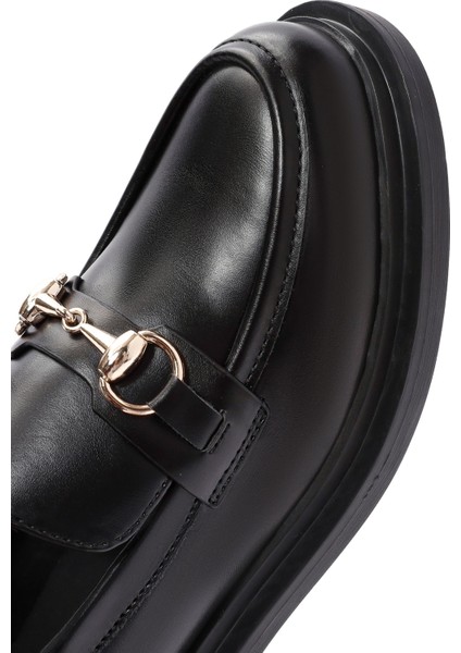 Kadın Siyah Tokalı Maskülen Loafer 25AFD400118