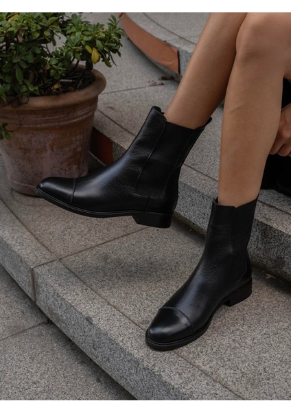 Ossy Siyah Deri Bot indirimleri