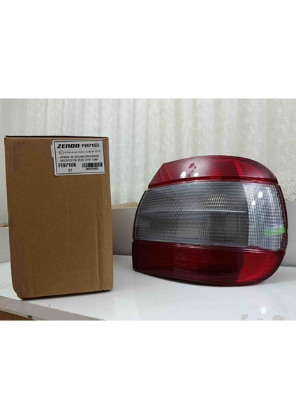 Siena Stop Lambası Sag Komple (Duysuz Yolcu Tarafı Zenon Marka)