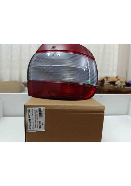 Siena Stop Lambası Sag Komple (Duysuz Yolcu Tarafı Zenon Marka) fiyatları