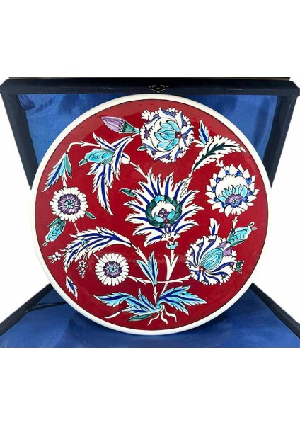 Başarı ve Yükselme Hediyesi Kırmızı Zeminli Iznik Çini Tabak