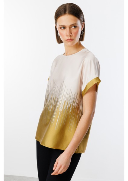 Kadın Altı Desenli Sıfır Yaka Bluz 3106 Safran fiyatları