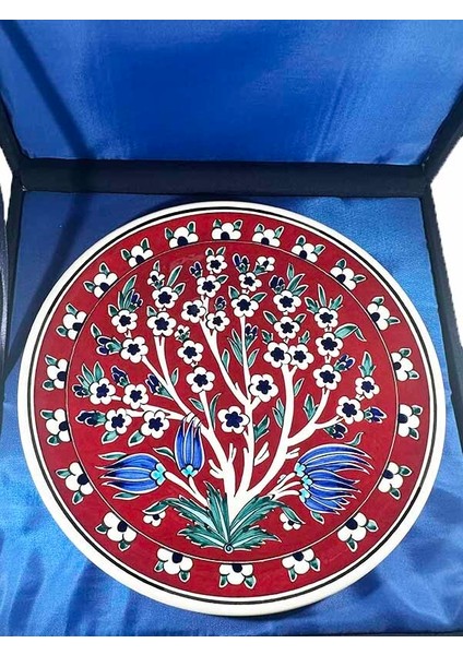 Hayat Ağacı Motifli Iznik Çini Tabak modelleri