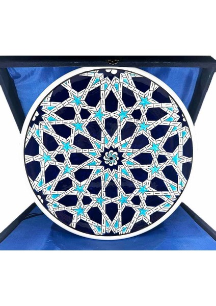 Teşekkür Hediyesi, Selçuklu Yıldızı Iznik Çini Tabak