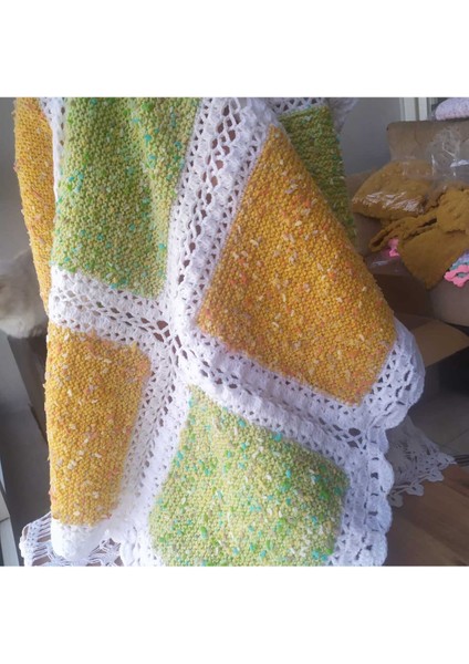 Turuncu Yeşil Kare Bebek - Televizyon Battaniyesi modelleri